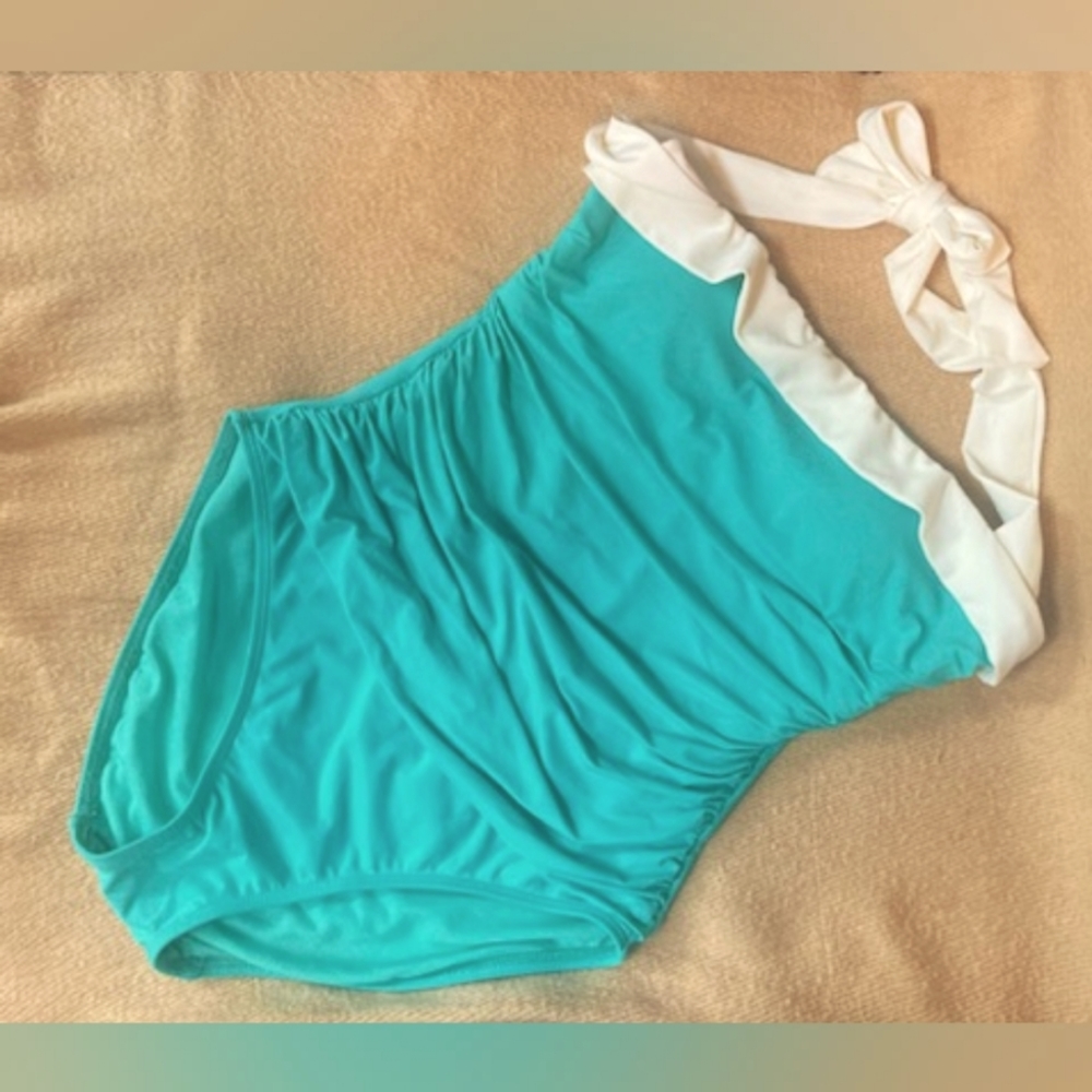 1 piece bathing suit